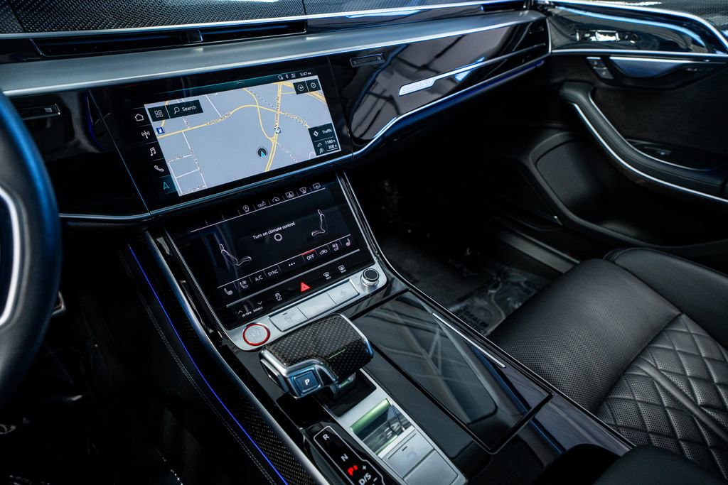Used 2020 Audi S8 L image 41