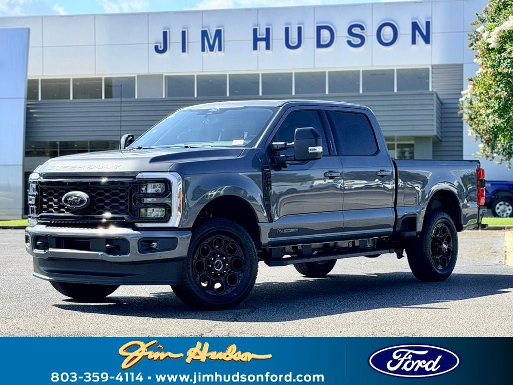 New 2026 Ford F250 Lariat w/ Black Appearance Package