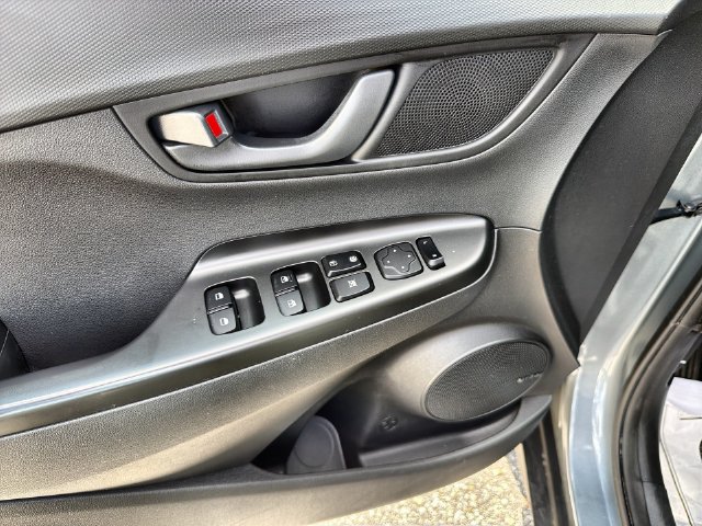 Used 2020 Hyundai Kona SEL Plus FWD image 13
