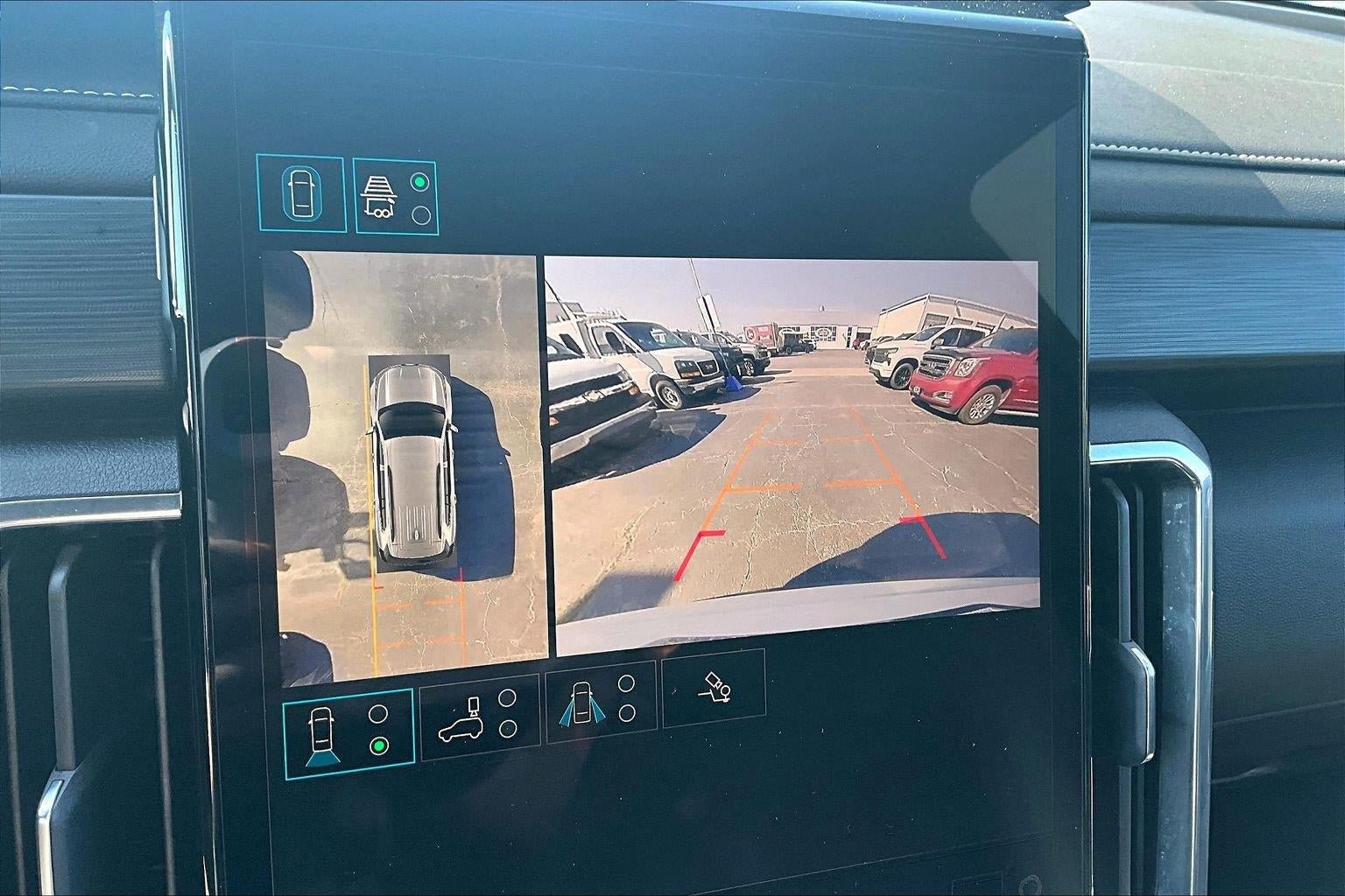 Used 2025 GMC Acadia Elevation FWD image 22