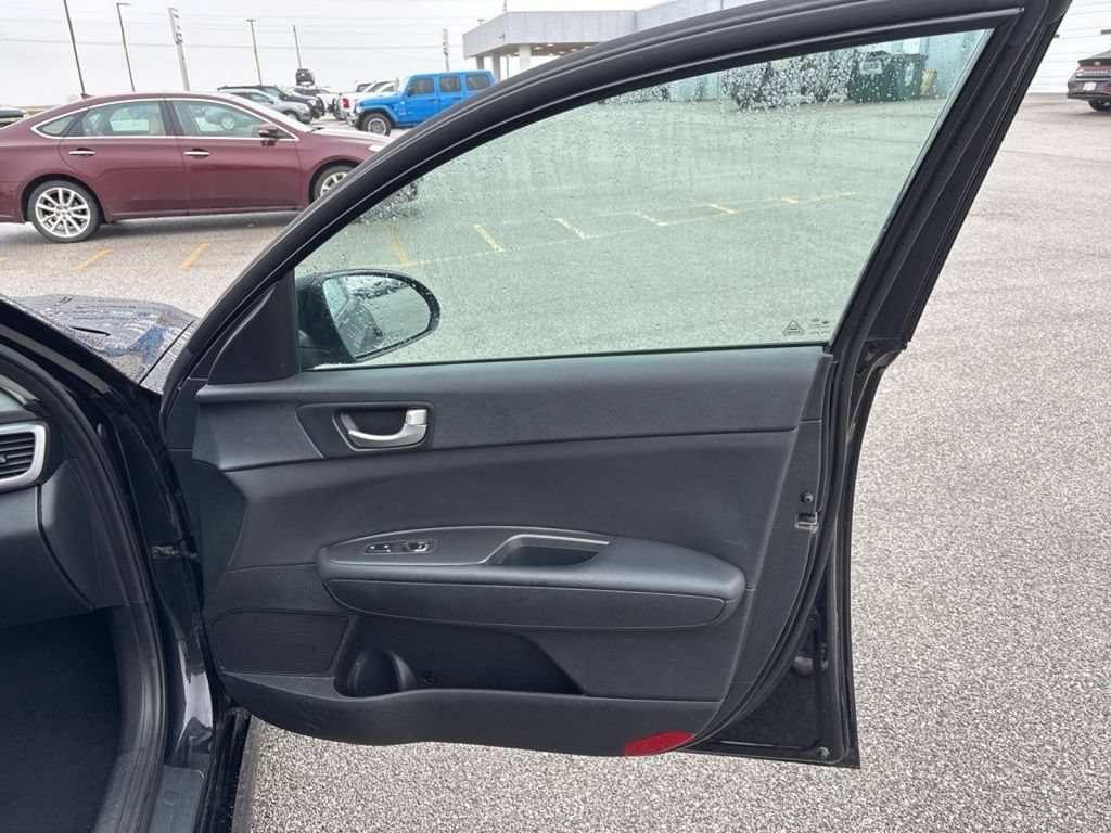 Used 2016 Kia Optima LX FWD image 14