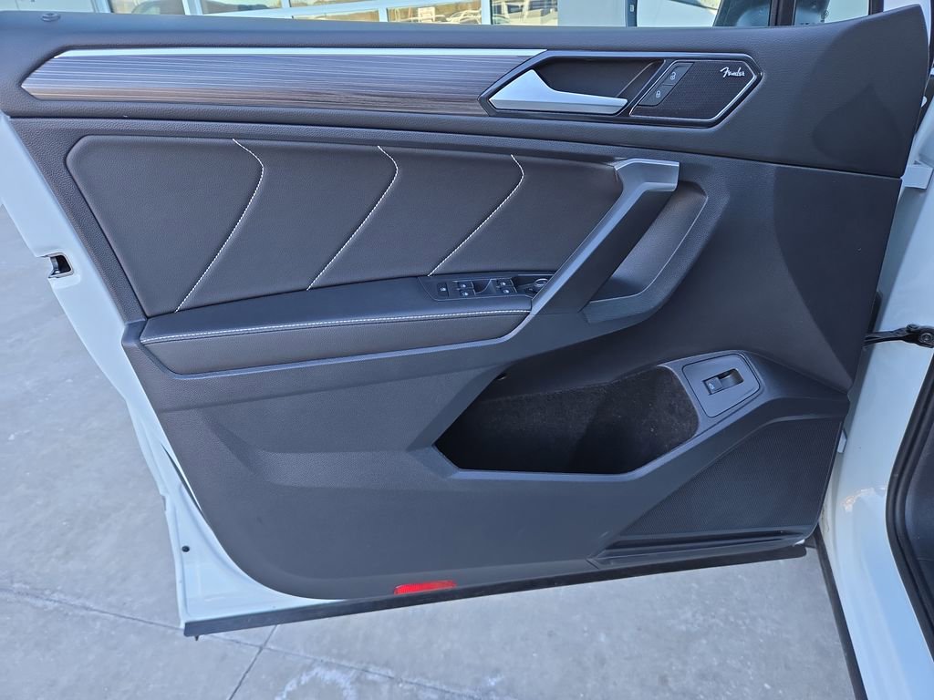 Used 2024 Volkswagen Tiguan SEL R-Line image 12