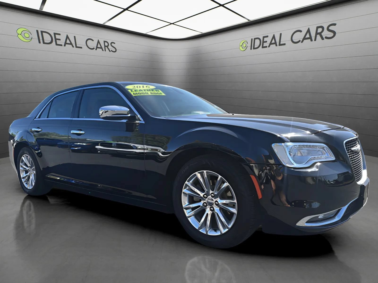 Used 2016 Chrysler 300 C RWD image 3