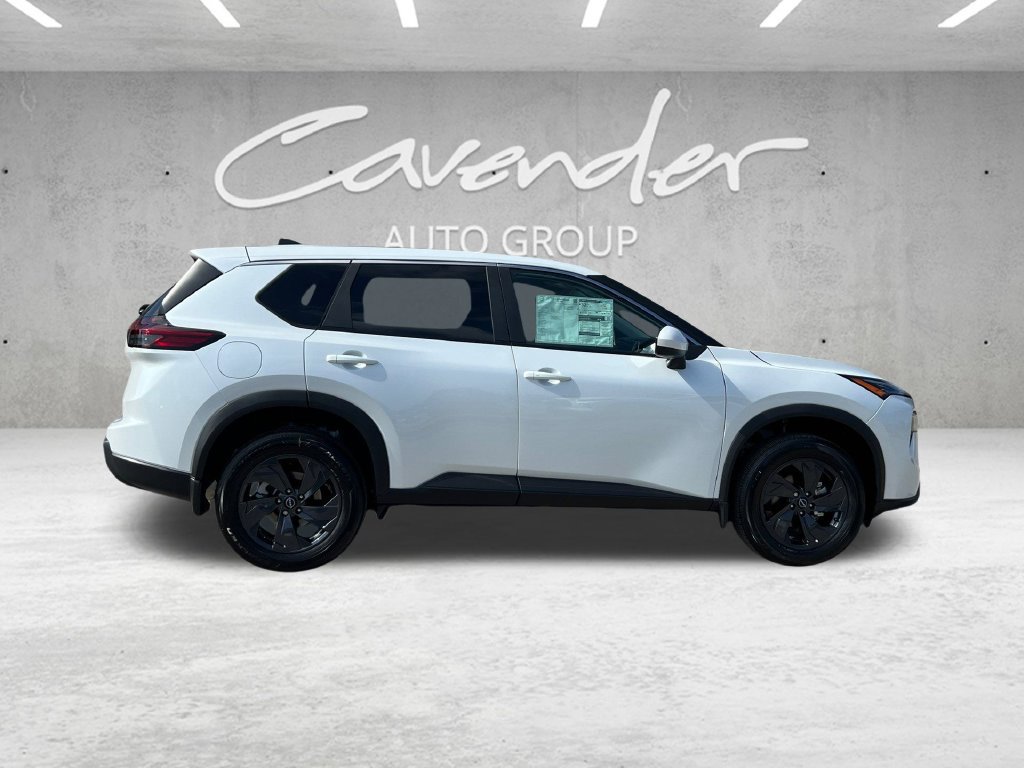 New 2026 Nissan Rogue SV FWD image 18