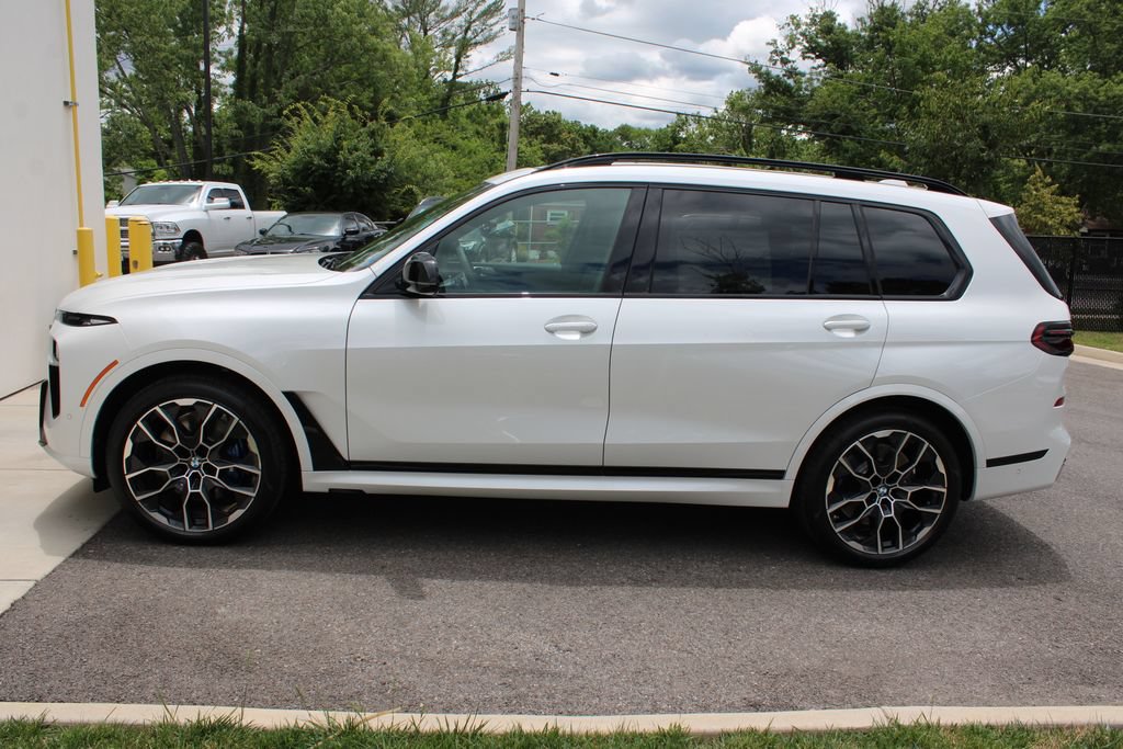New 2027 BMW X7 M60i AWD/4WD image 10