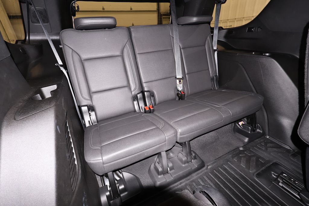 Used 2023 Chevrolet Tahoe Z71 w/ Luxury Package AWD/4WD image 20