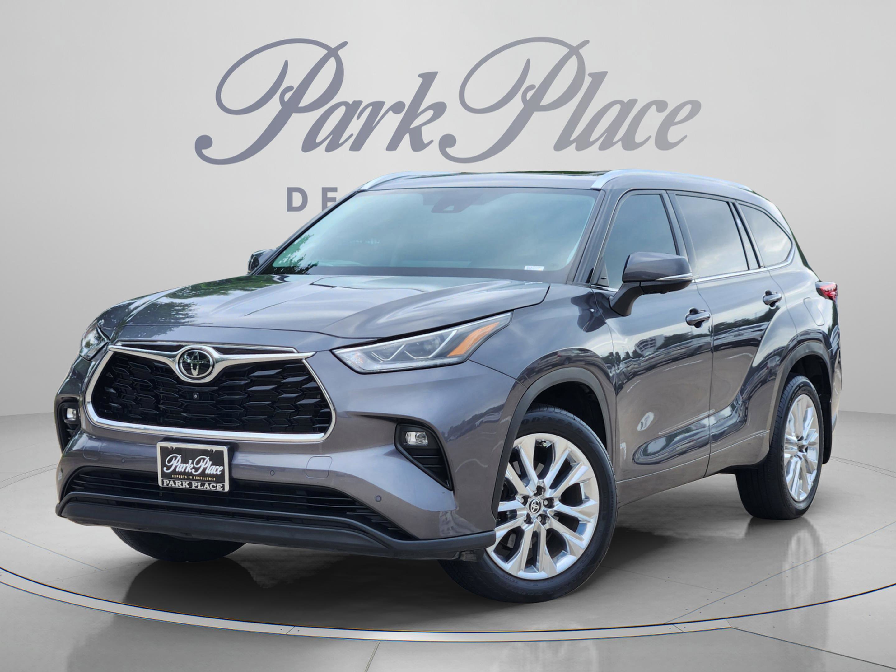 Used 2023 Toyota Highlander Limited