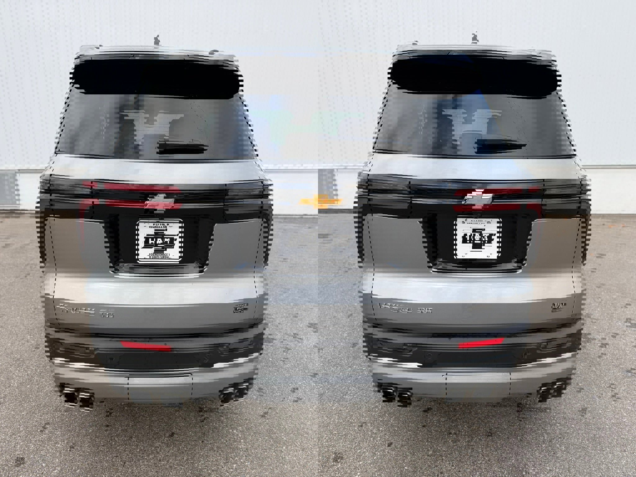 Used 2025 Chevrolet Traverse LT image 7