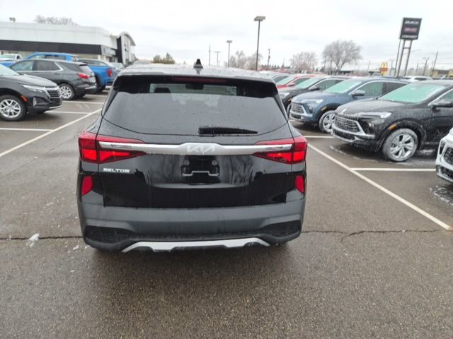 Used 2023 Kia Seltos LX image 8