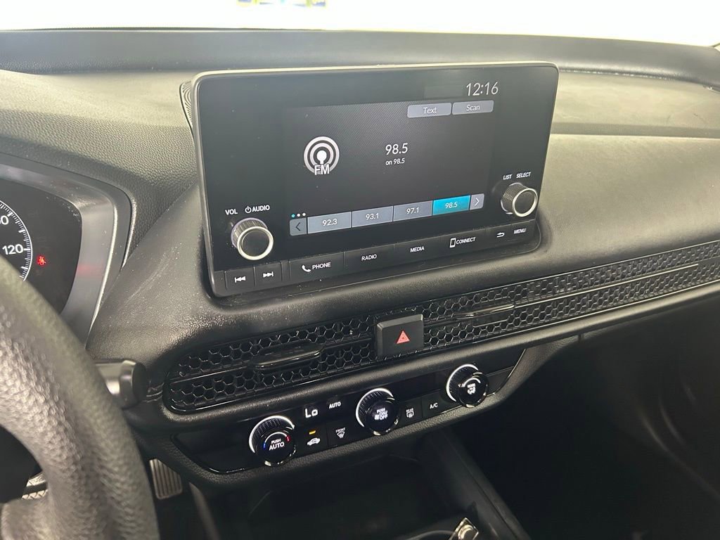 Used 2025 Honda HR-V LX image 2