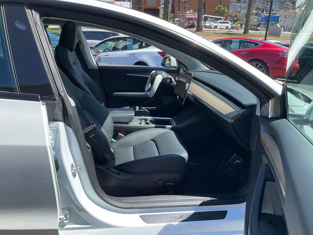 Used 2023 Tesla Model 3 Standard Range image 62