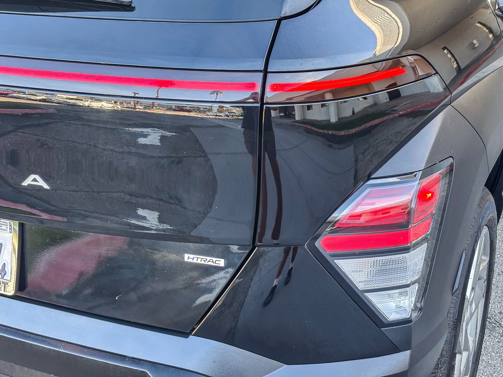 Used 2024 Hyundai Kona SE image 9