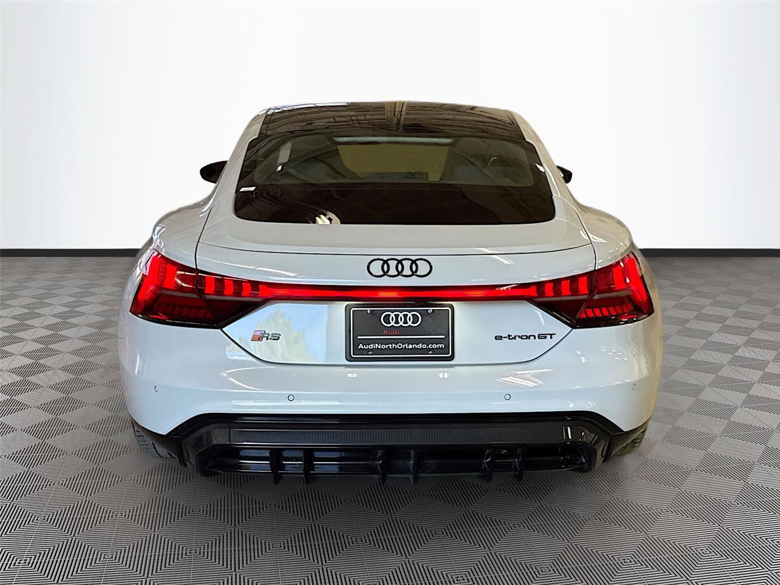 Used 2023 Audi RS e-tron GT w/ Carbon Performance Package AWD/4WD image 6