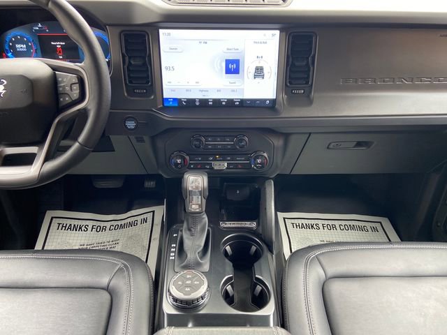 Used 2025 Ford Bronco Badlands image 13