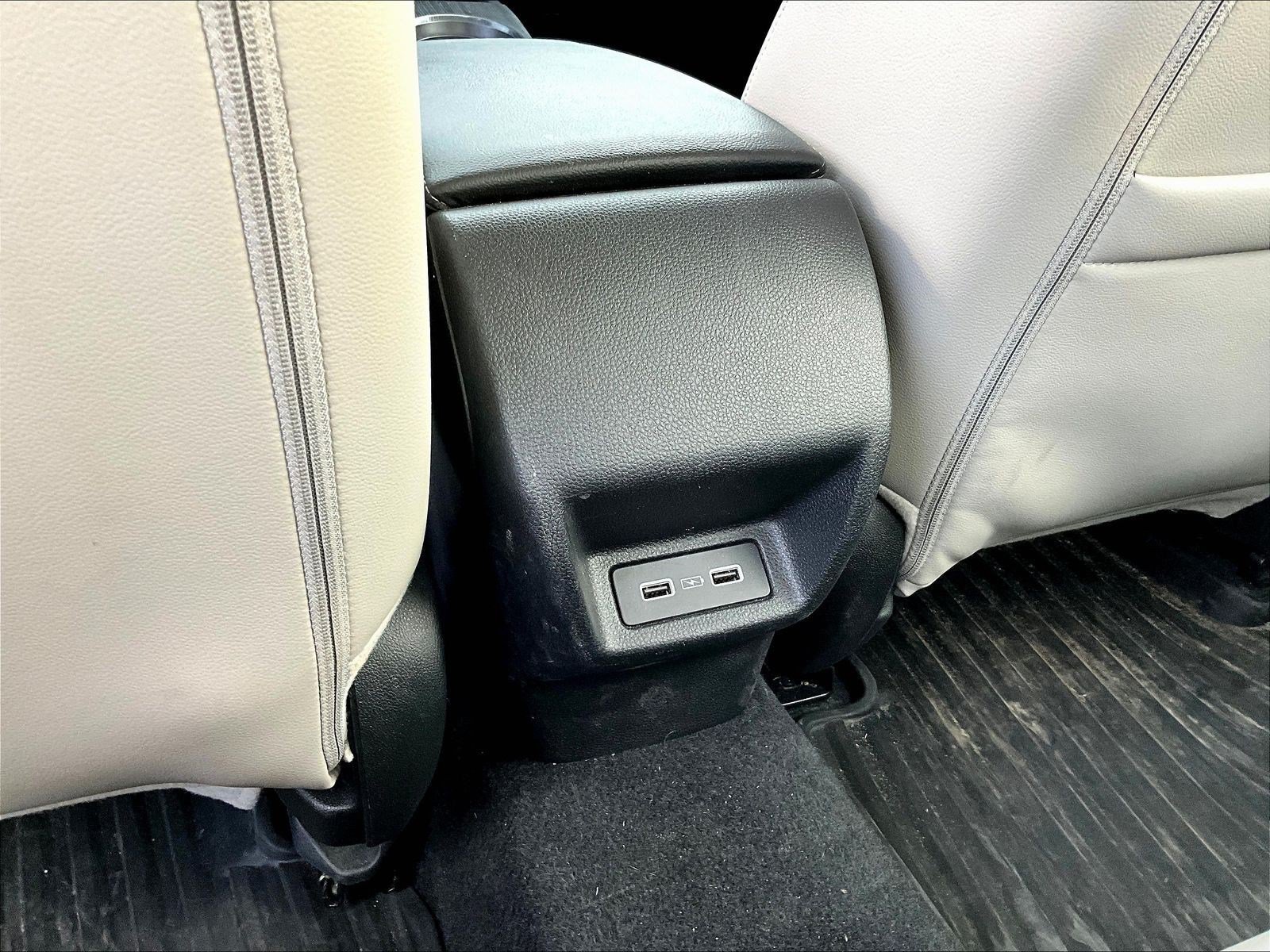 Used 2022 Honda Civic Touring image 10