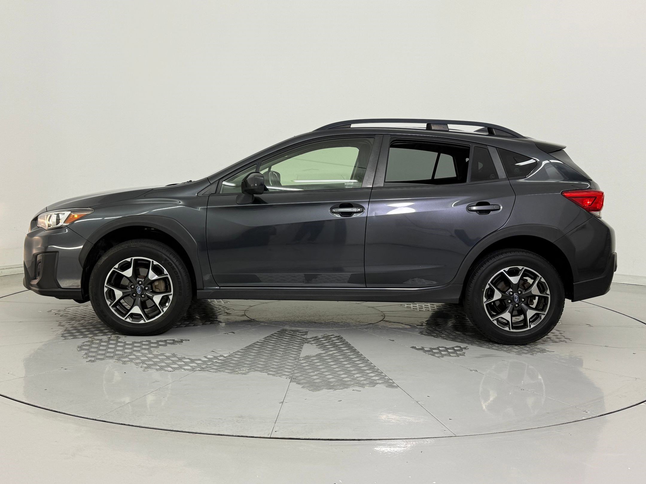Used 2019 Subaru Crosstrek 2.0i Premium w/ Eyesight System image 2