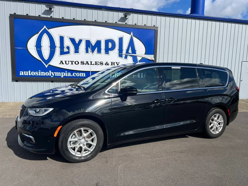 Used 2025 Chrysler Pacifica Select FWD image 1