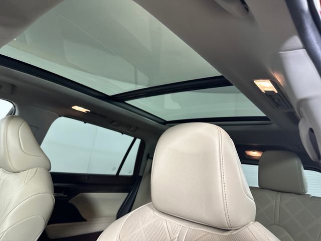 Used 2022 Toyota Highlander Platinum image 12