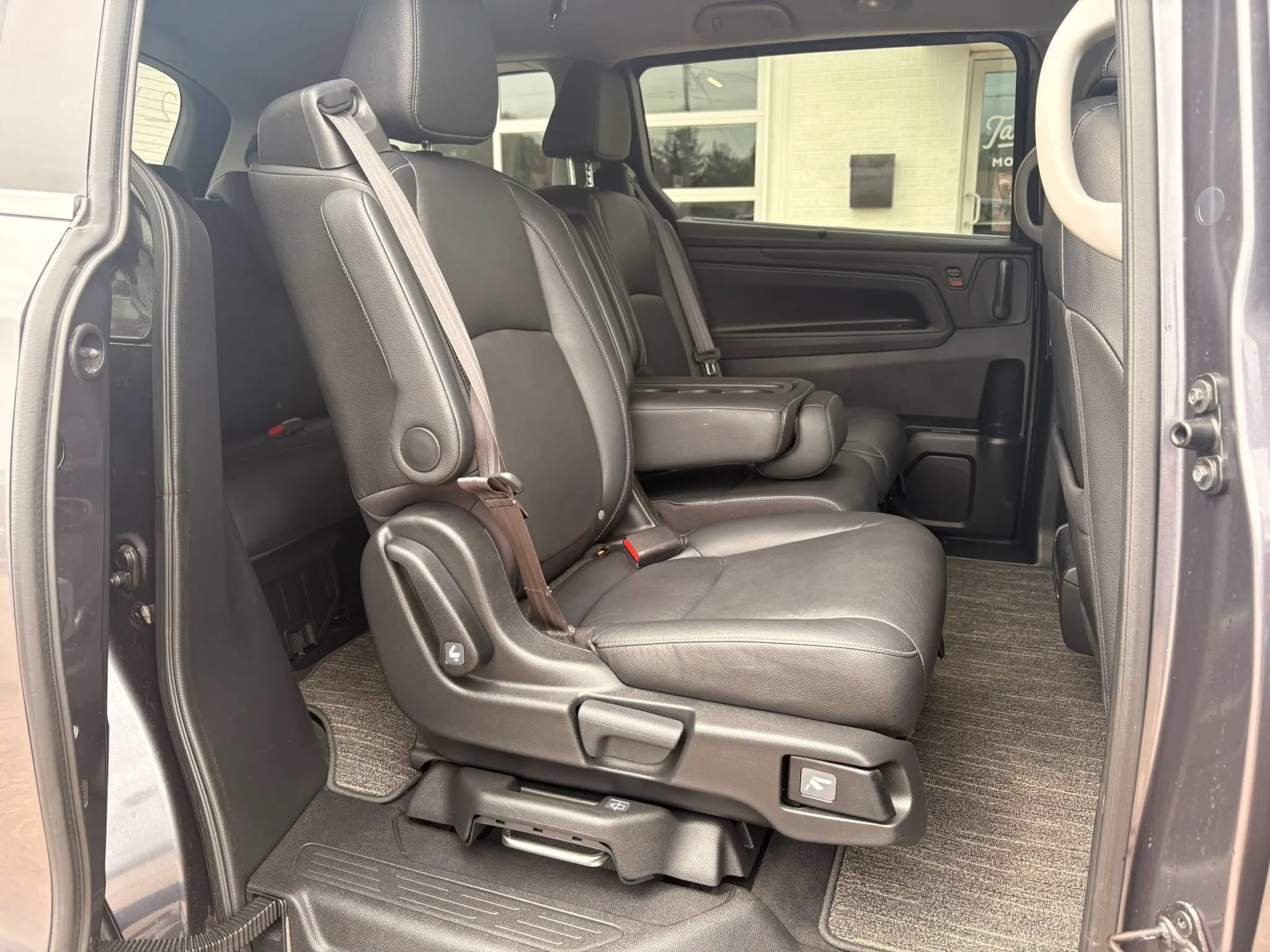 Used 2024 Honda Odyssey EX-L image 9