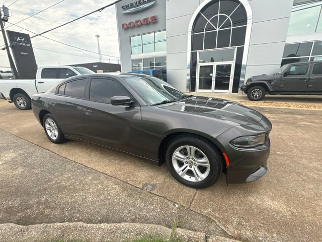 Used 2021 Dodge Charger SXT w/ Leather Interior Group RWD image 2
