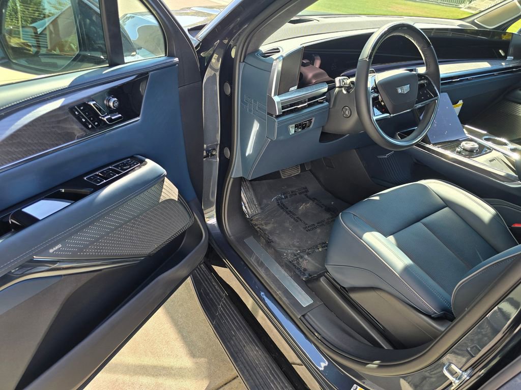 New 2025 Cadillac Escalade IQ Luxury 2 image 22