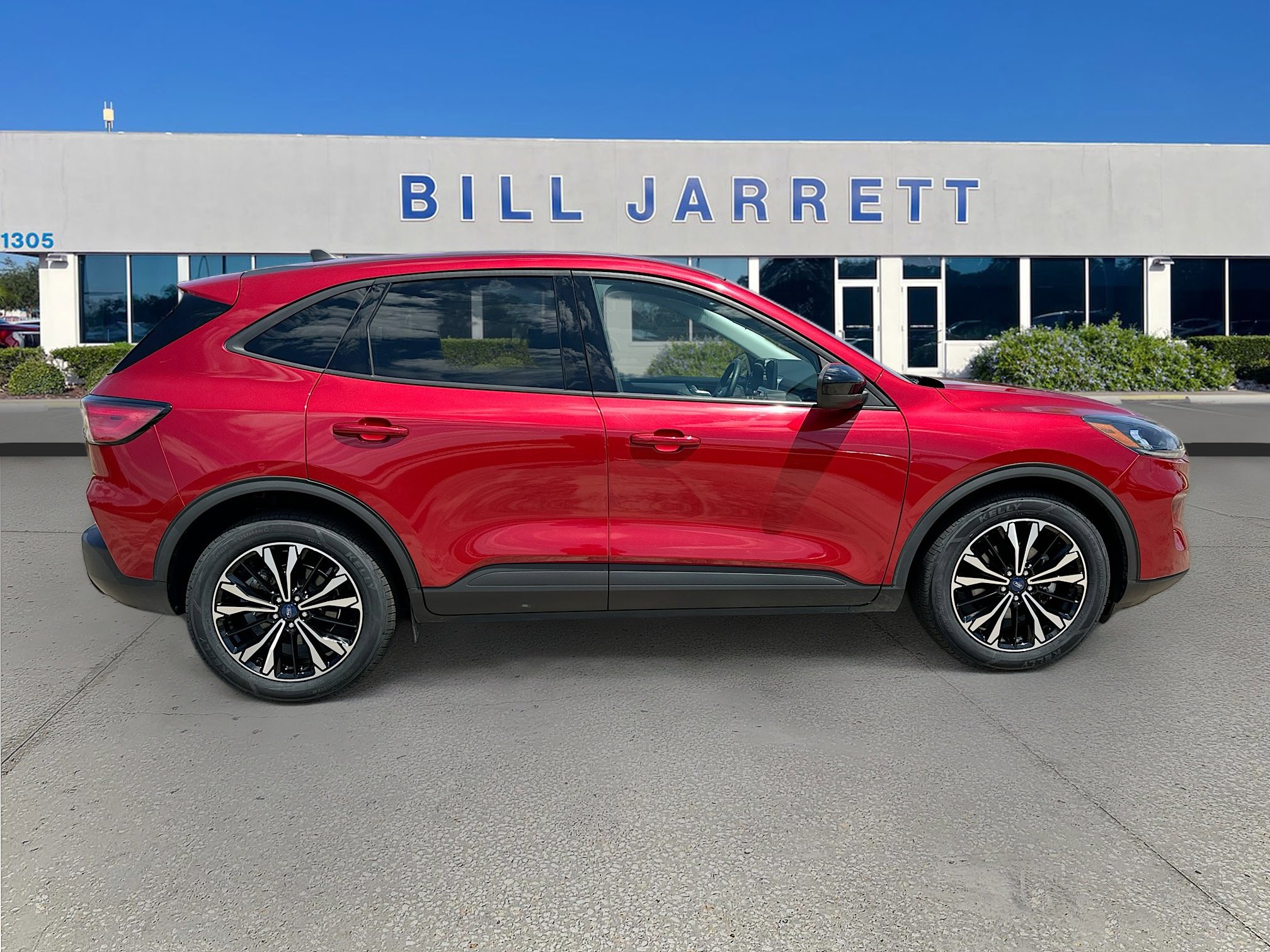 Certified 2021 Ford Escape SE w/ SE Sport Appearance Package image 8