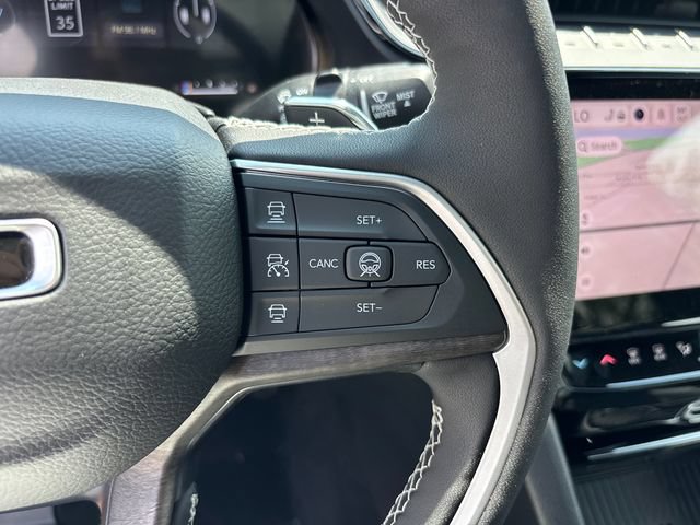 New 2026 Jeep Grand Cherokee Limited w/ Luxury Tech Group II AWD/4WD image 21