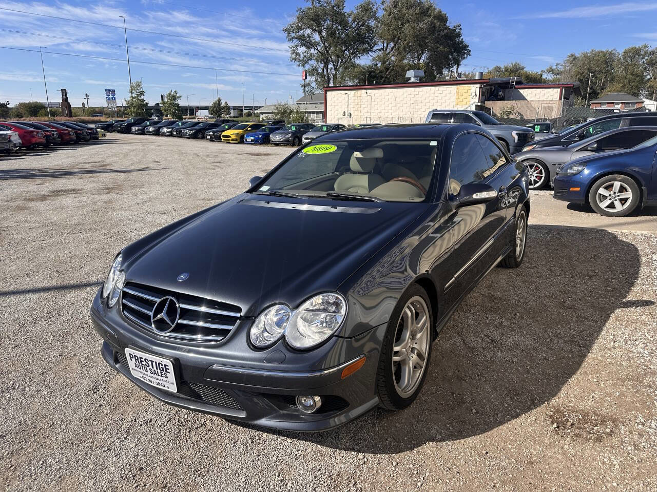 Used 2009 Mercedes-Benz CLK 550 Coupe image 3