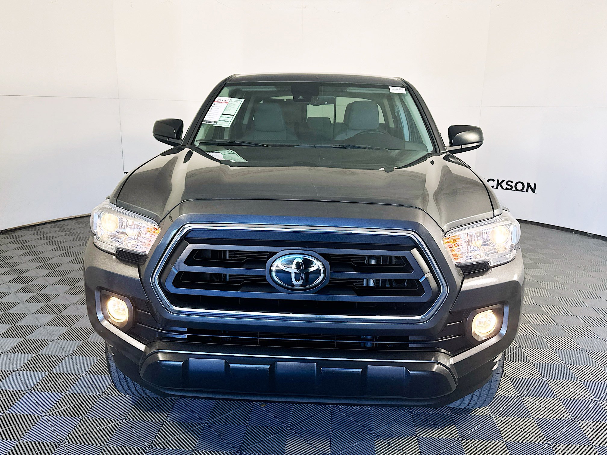Used 2023 Toyota Tacoma SR5 image 8