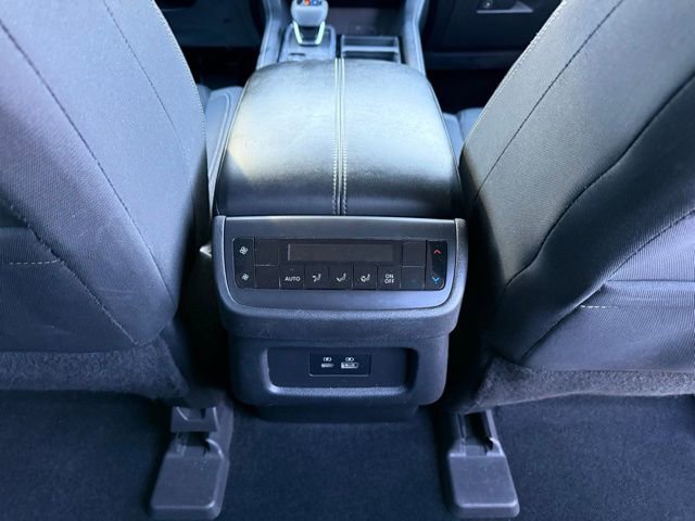 Used 2022 Nissan Pathfinder SV image 26