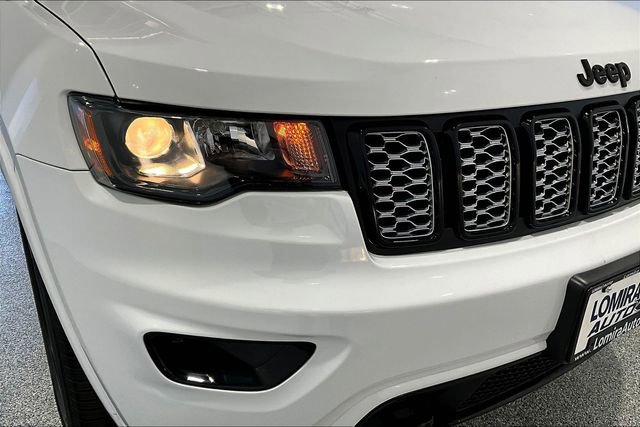 Used 2019 Jeep Grand Cherokee Altitude image 33