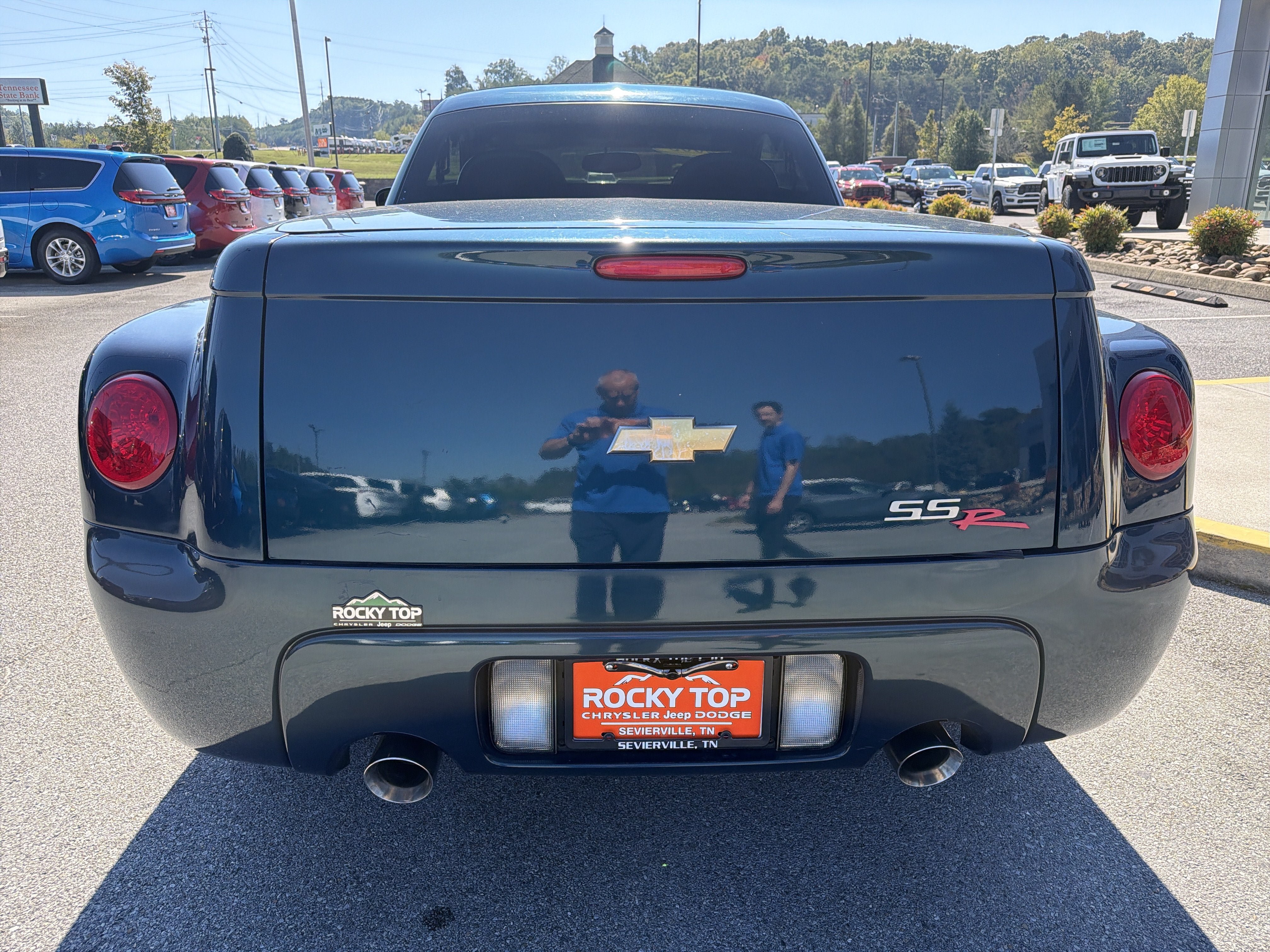 Used 2005 Chevrolet SSR w/ Preferred Equipment Group RWD image 9