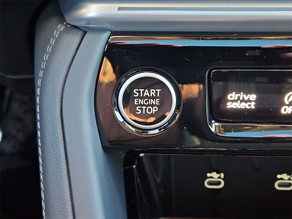 New 2025 Audi Q5 Premium image 16