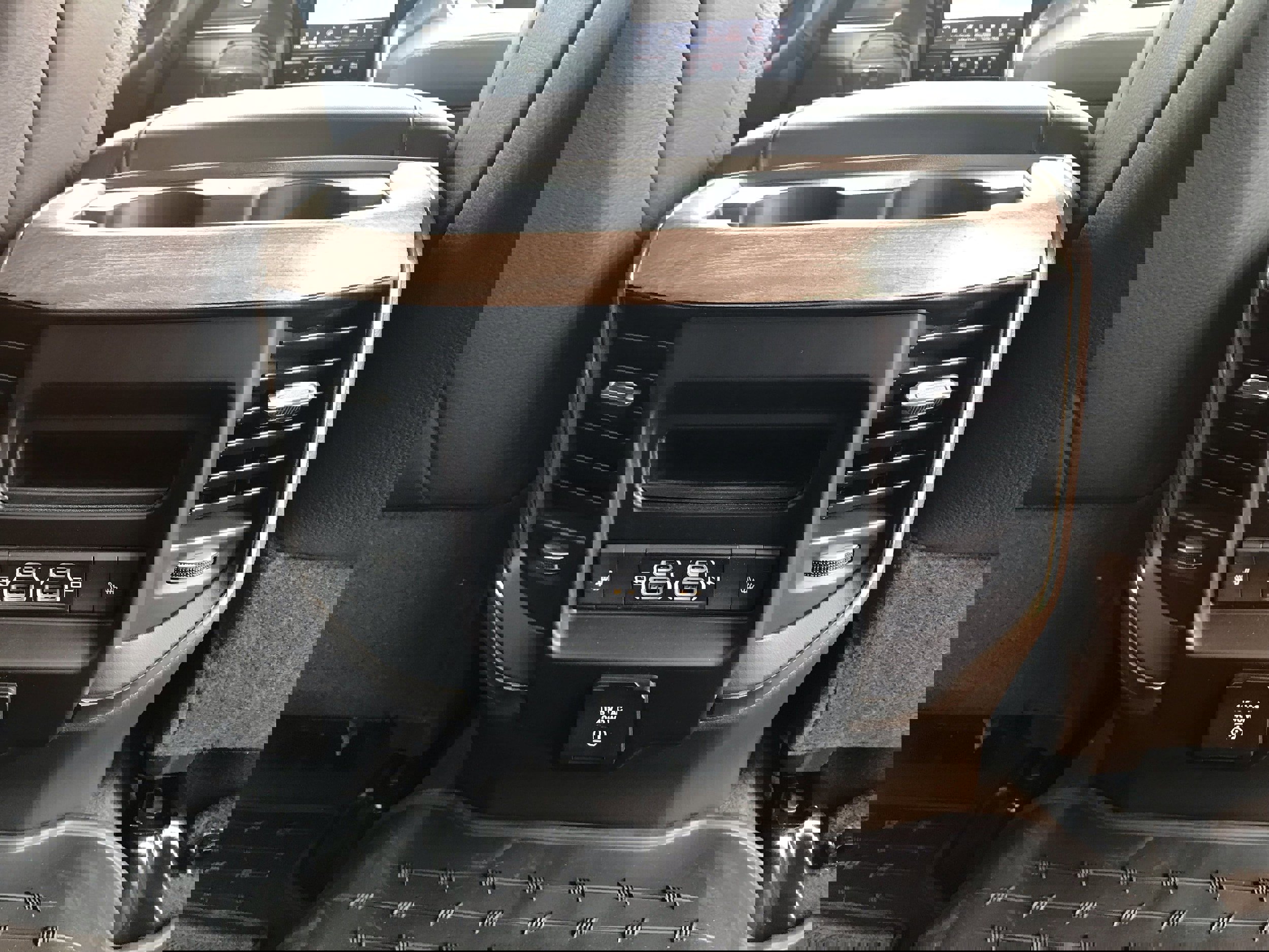 New 2025 RAM 2500 Limited image 19