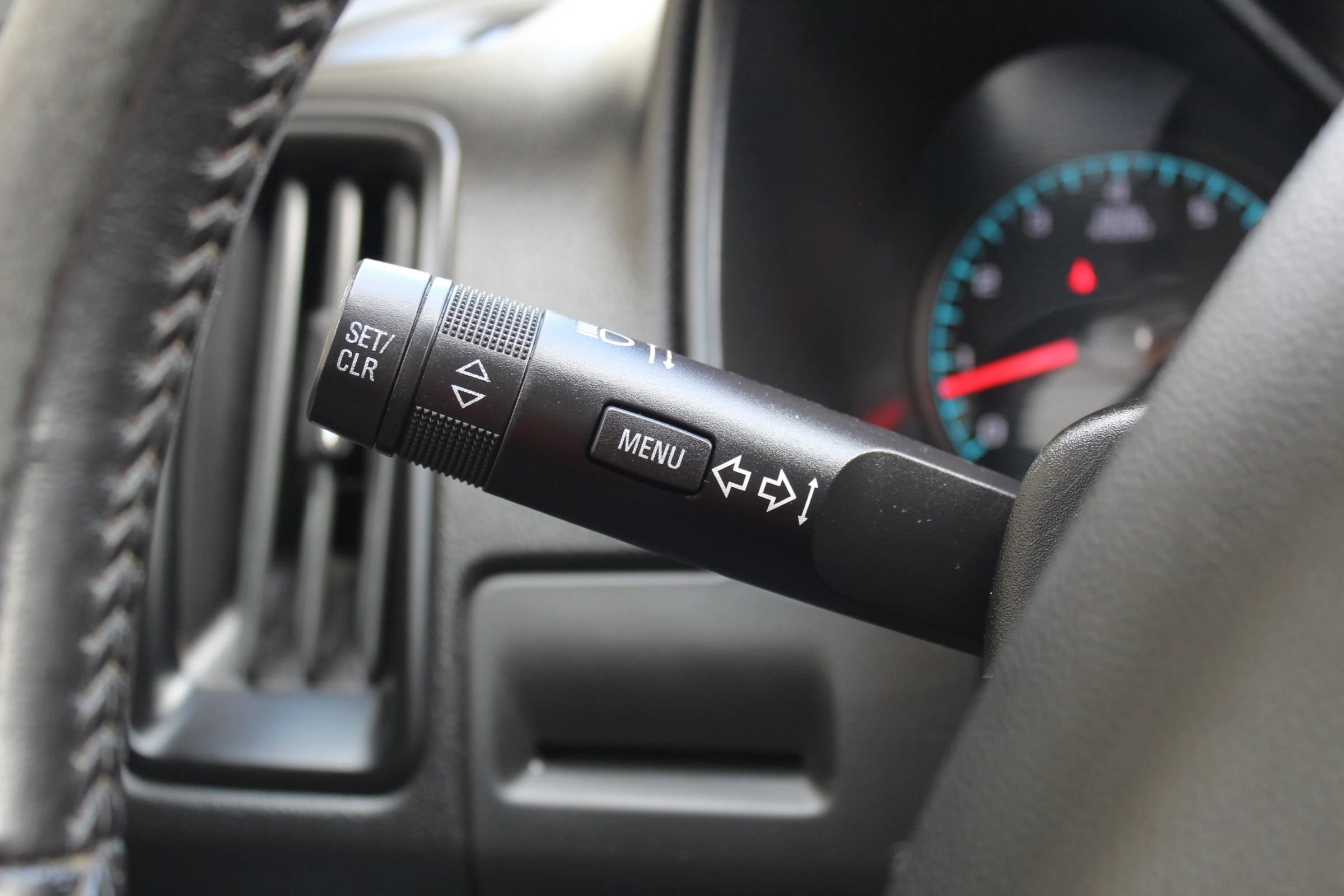 Used 2015 Chevrolet Colorado LT w/ Luxury Package image 28