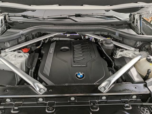 Used 2023 BMW X5 xDrive40i AWD/4WD image 32