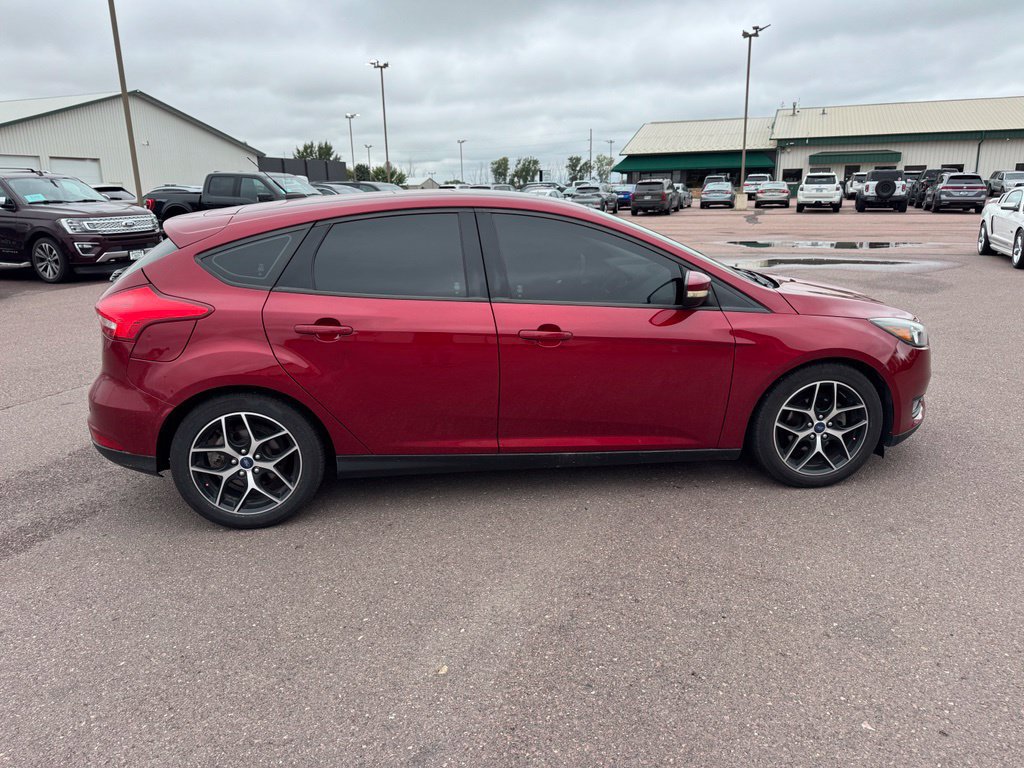 Used 2017 Ford Focus SEL w/ Cold Weather Package FWD image 23