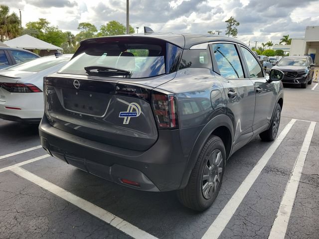 Used 2025 Nissan Kicks S FWD image 5