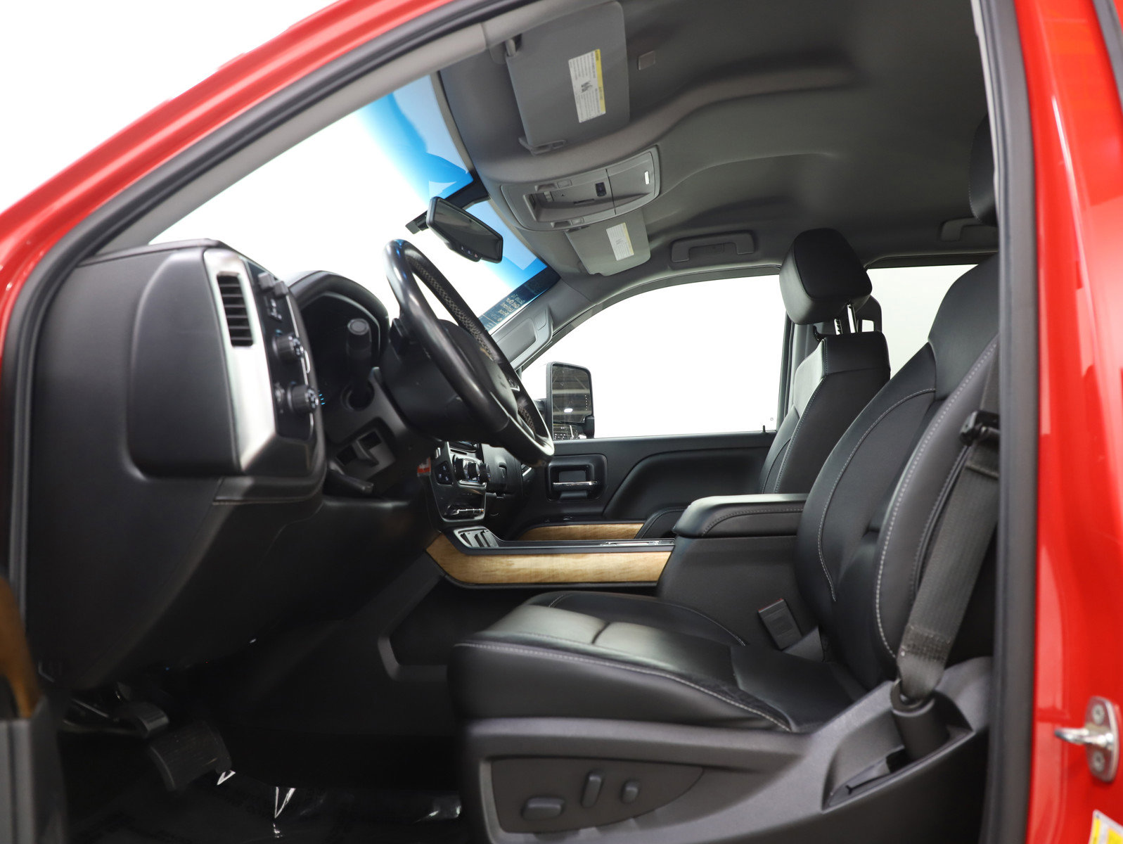 Used 2018 Chevrolet Silverado 1500 LTZ w/ LTZ Plus Package image 24