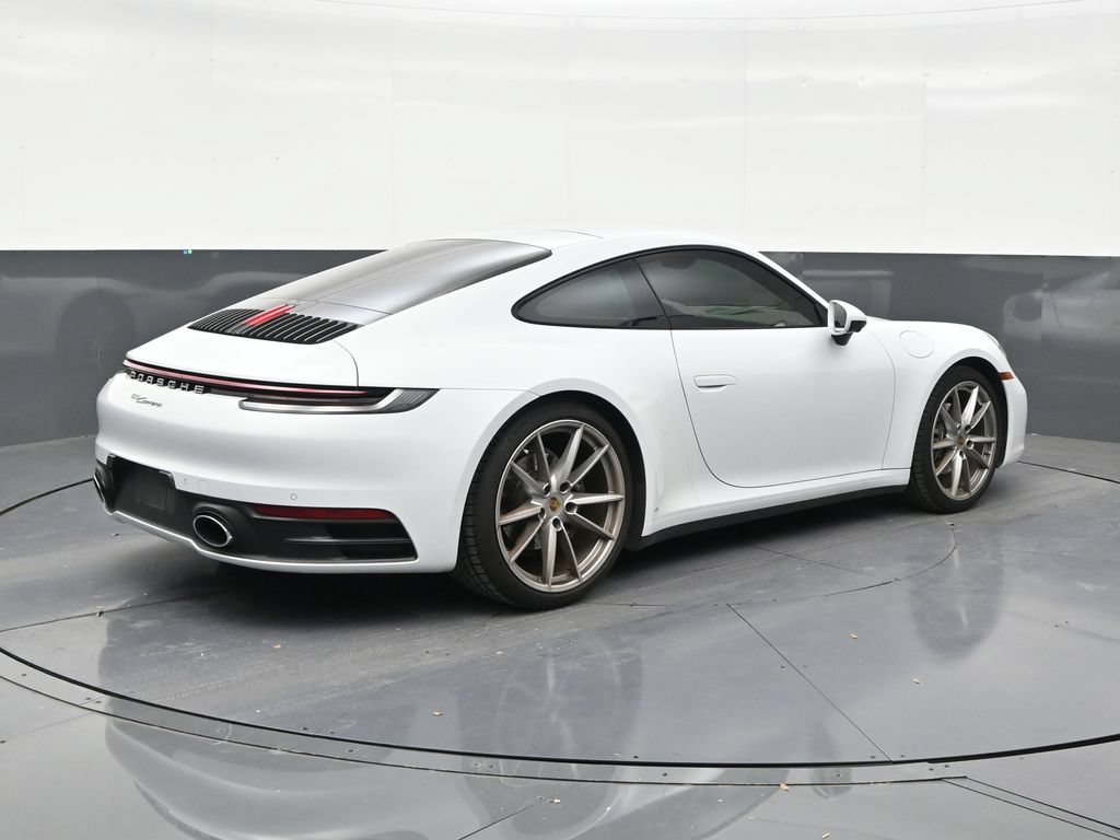Used 2022 Porsche 911 Carrera RWD image 5