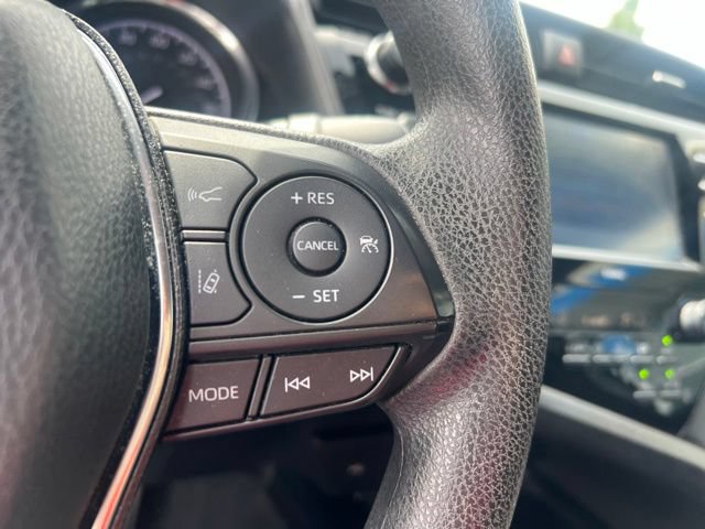 Used 2020 Toyota Camry LE FWD image 20