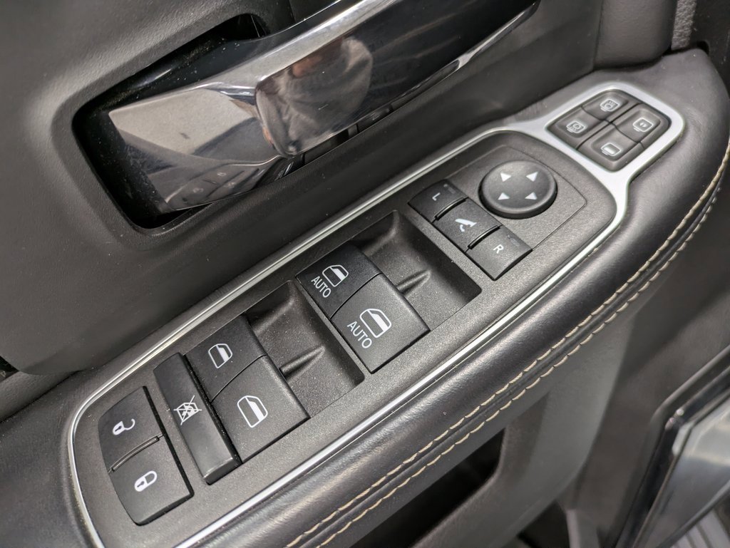 Used 2024 RAM 2500 Limited image 9