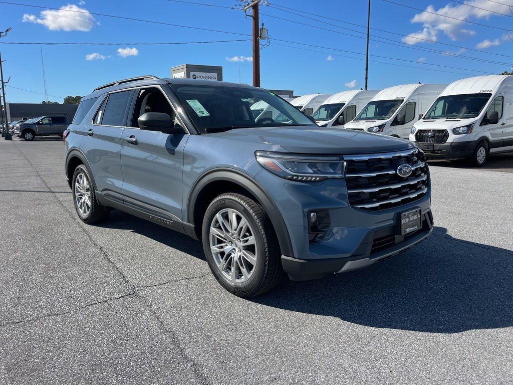 New 2026 Ford Explorer Active w/ Active Comfort Package image 4