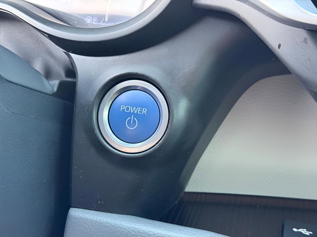 Used 2022 Toyota Sienna XLE w/ XLE Plus Package image 18