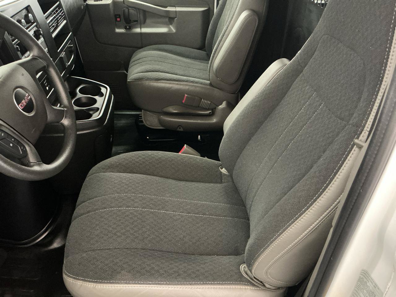 Used 2025 GMC Savana 2500 w/ Driver Convenience Package RWD image 9