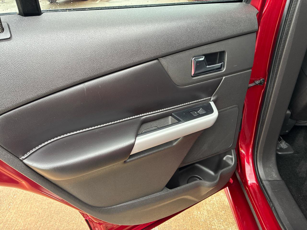 Used 2014 Ford Edge Sport w/ Driver Entry Package FWD image 30