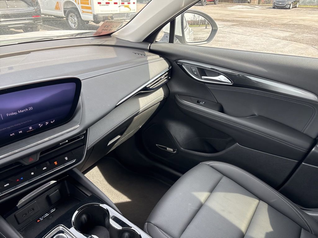 Used 2025 Buick Envision Preferred AWD/4WD image 20