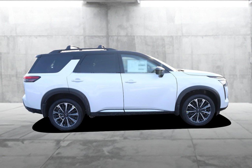 New 2026 Nissan Pathfinder Platinum image 5