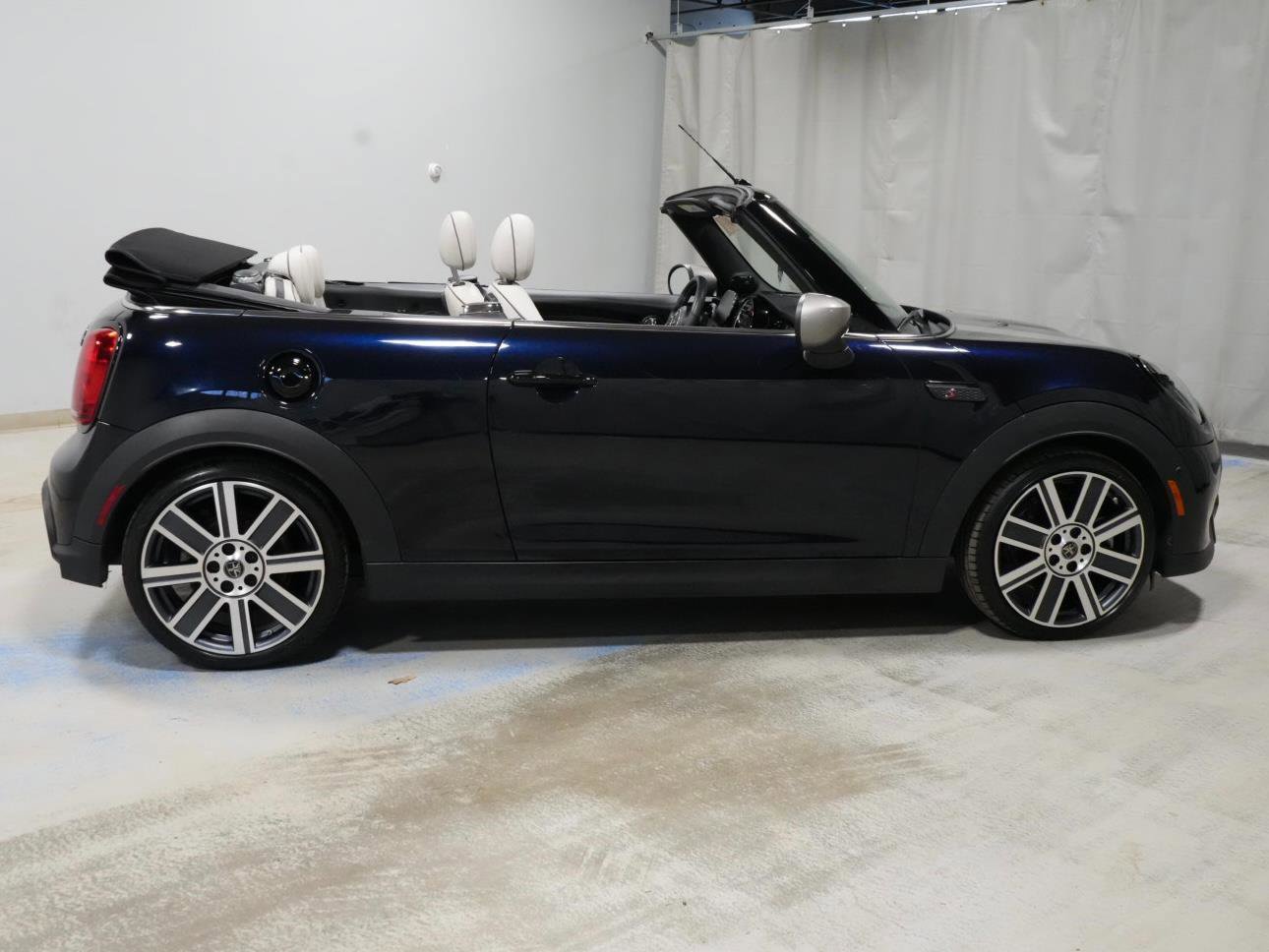 Certified 2023 MINI Cooper S image 19