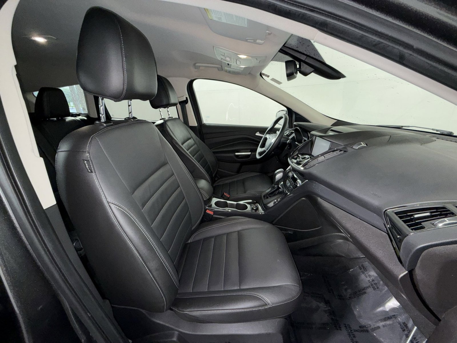 Used 2015 Ford Escape Titanium FWD image 26